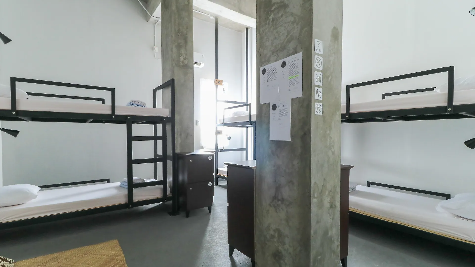 Sharespace Bali Seminyak 0*,