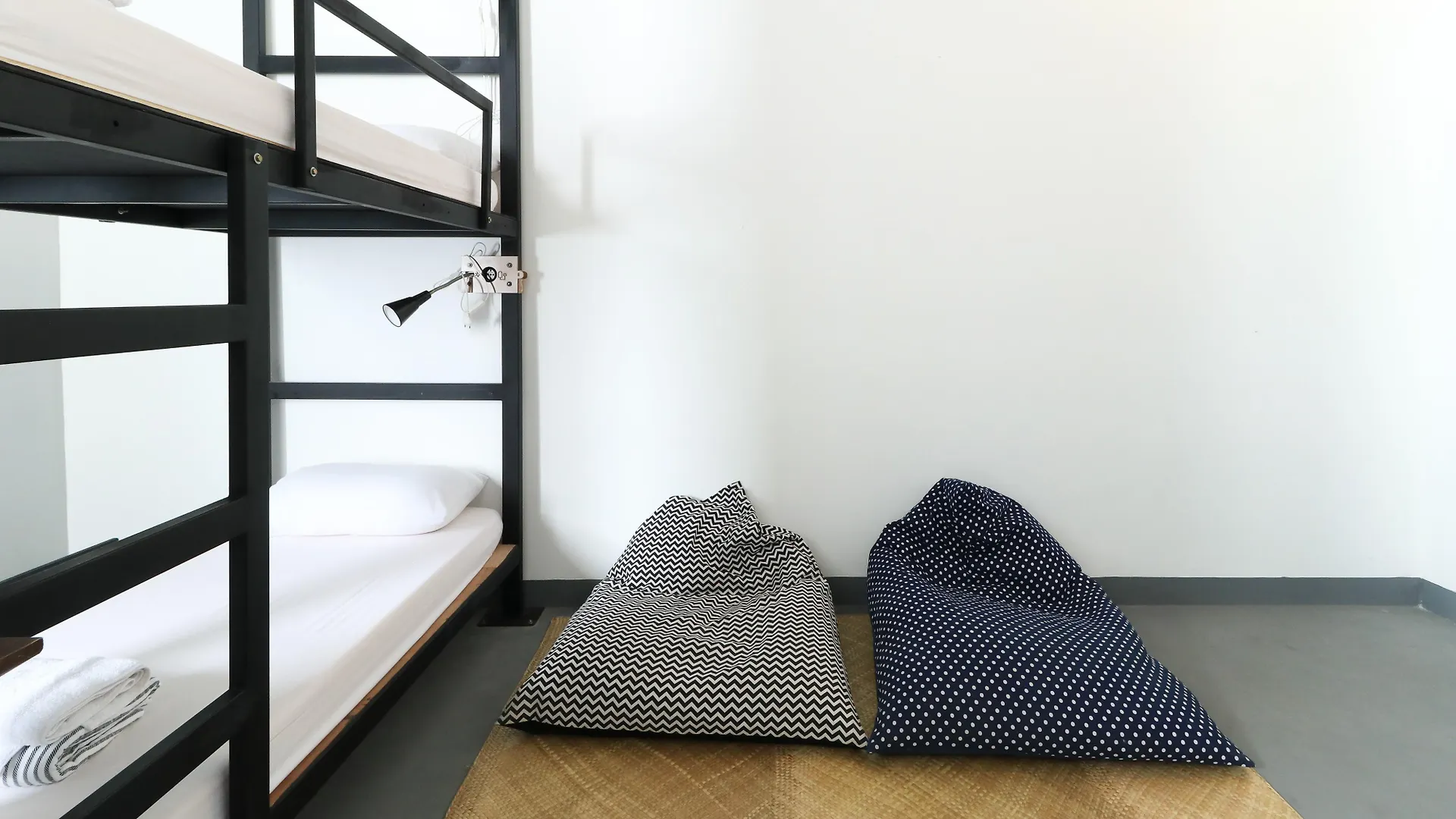 Hostel Sharespace Bali Σεμινιάκ