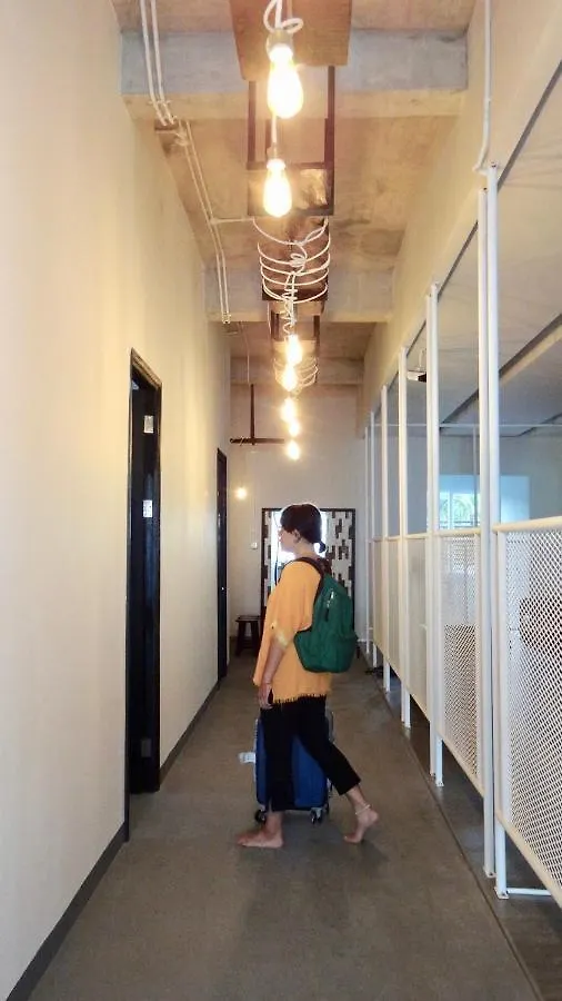 Hostel Sharespace Bali Σεμινιάκ
